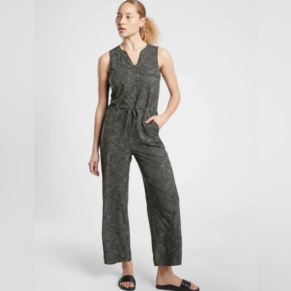 Athleta Topanga Printed Jumpsuit Viper Black Adjustable Waist Pockets Size S